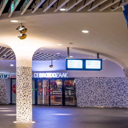 Station Delft-007